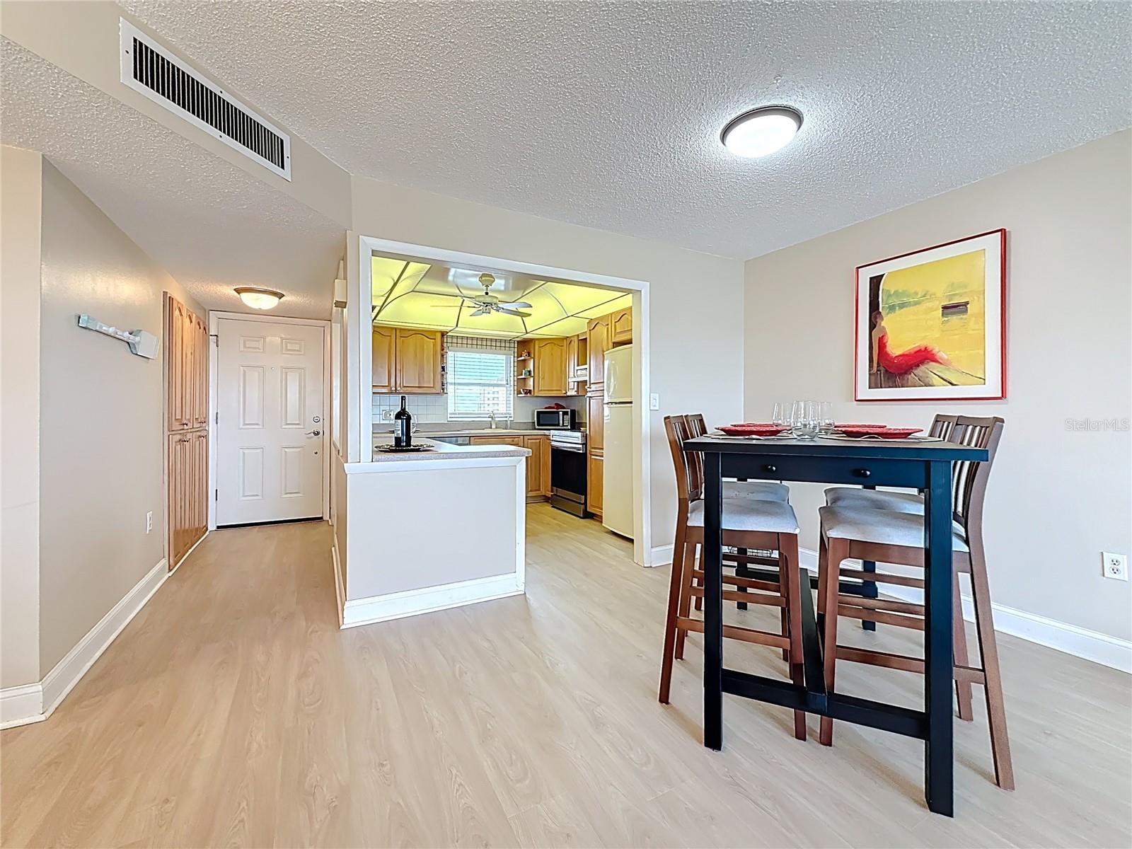 SEA TOWERS - Residential