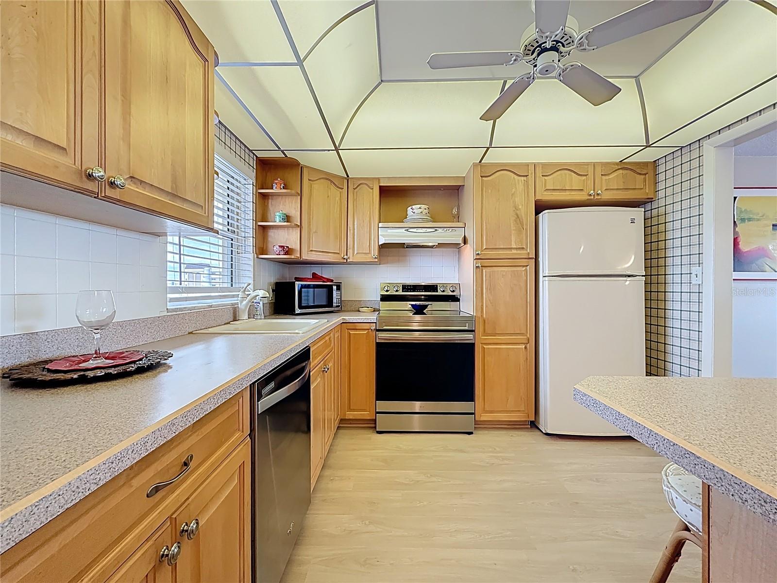 SEA TOWERS - Residential