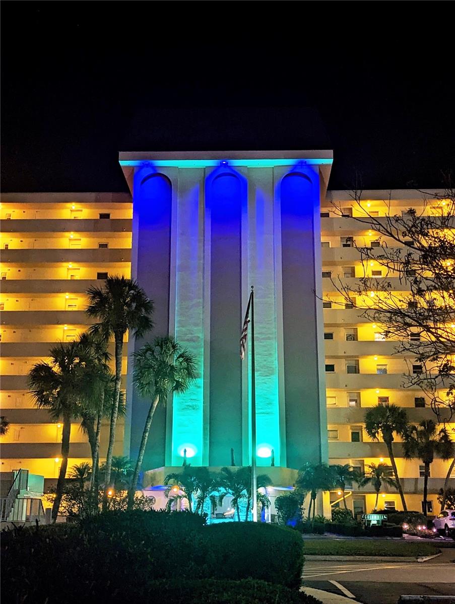 SEA TOWERS - Residential