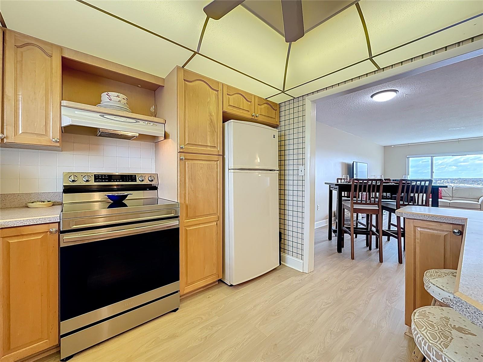 SEA TOWERS - Residential