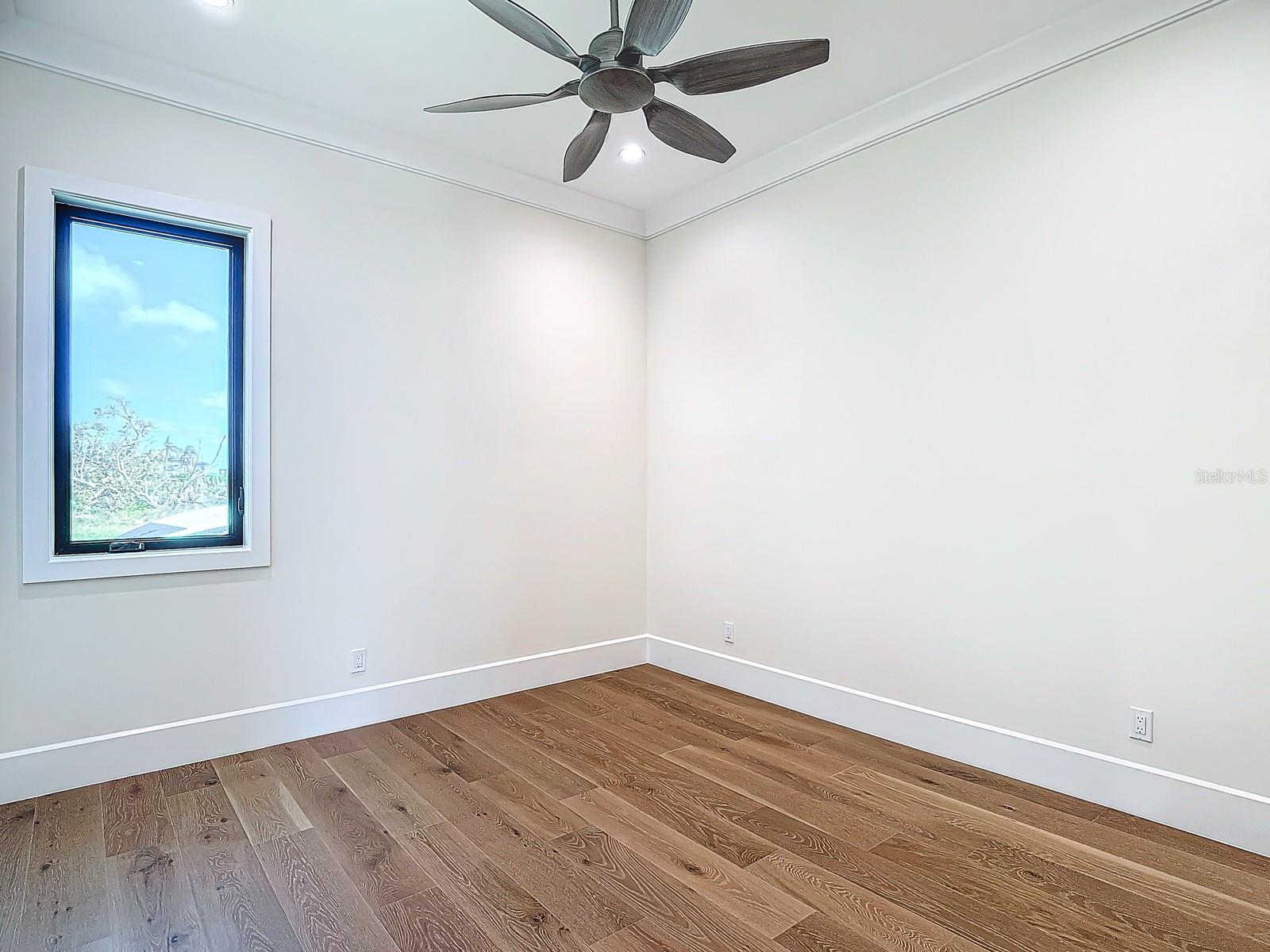 BAY HARBOUR ESTATES - Residential