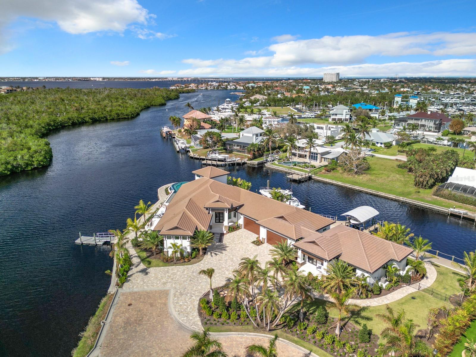 BAY HARBOUR ESTATES - Residential