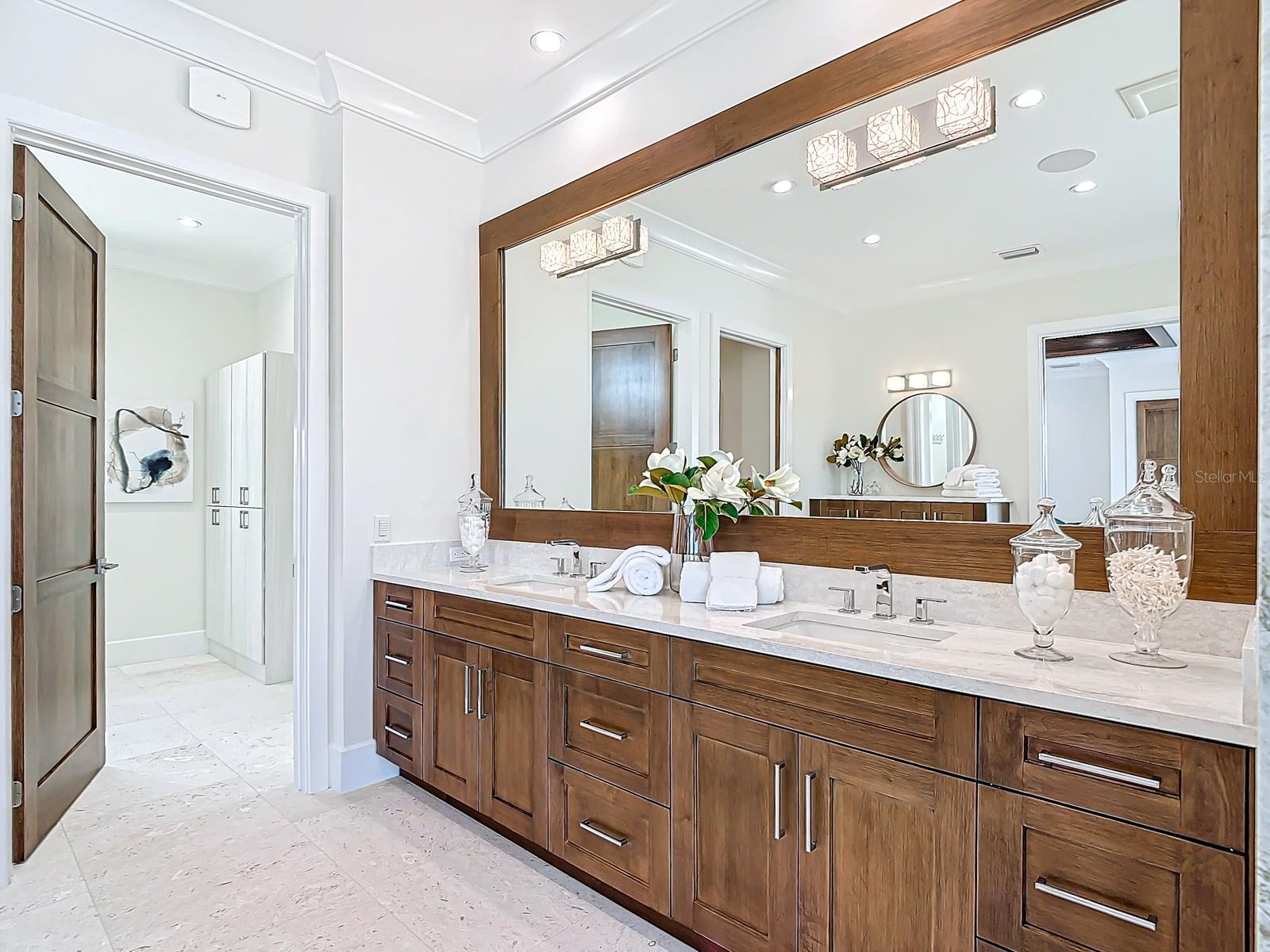 BAY HARBOUR ESTATES - Residential