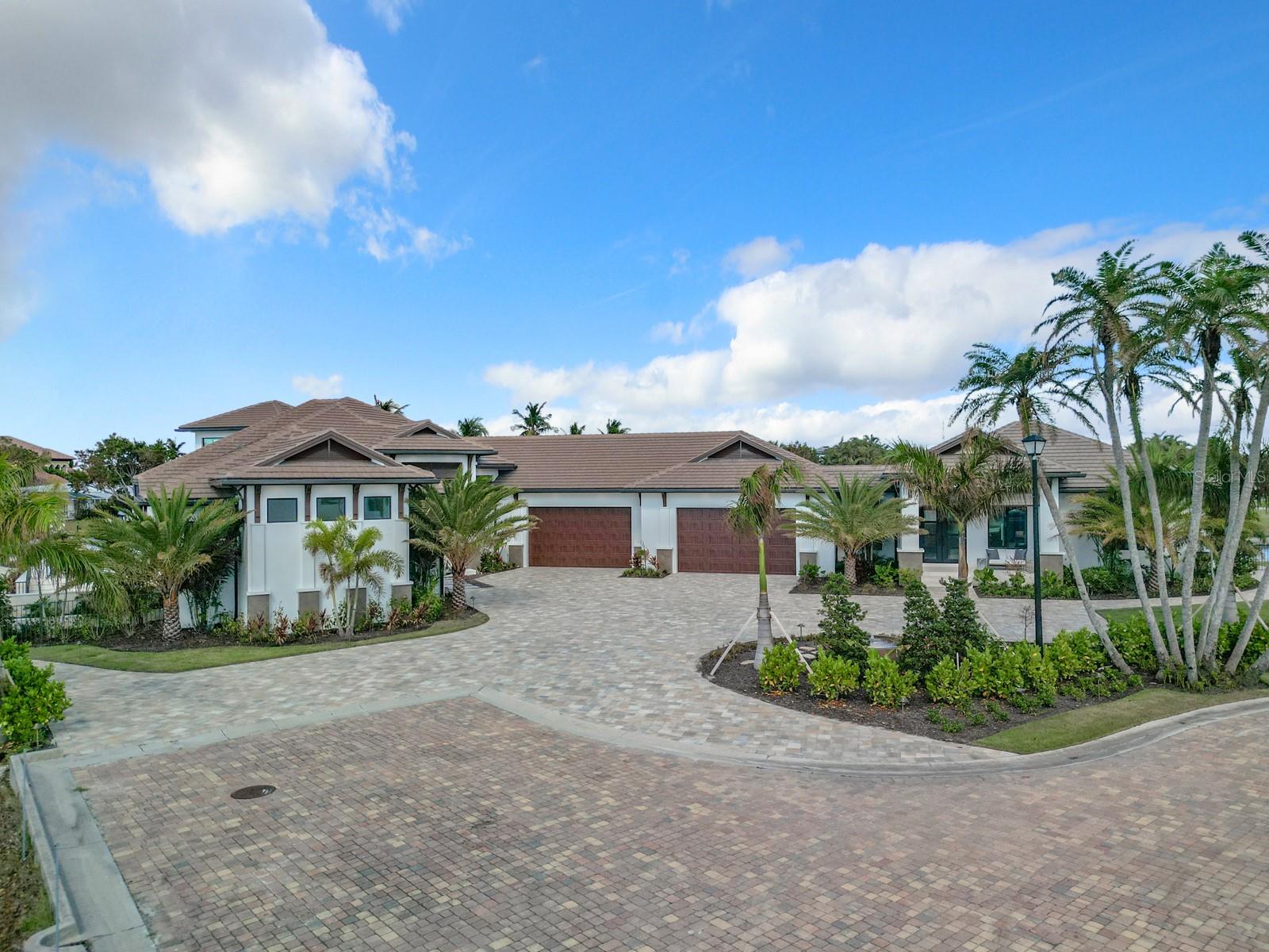 BAY HARBOUR ESTATES - Residential