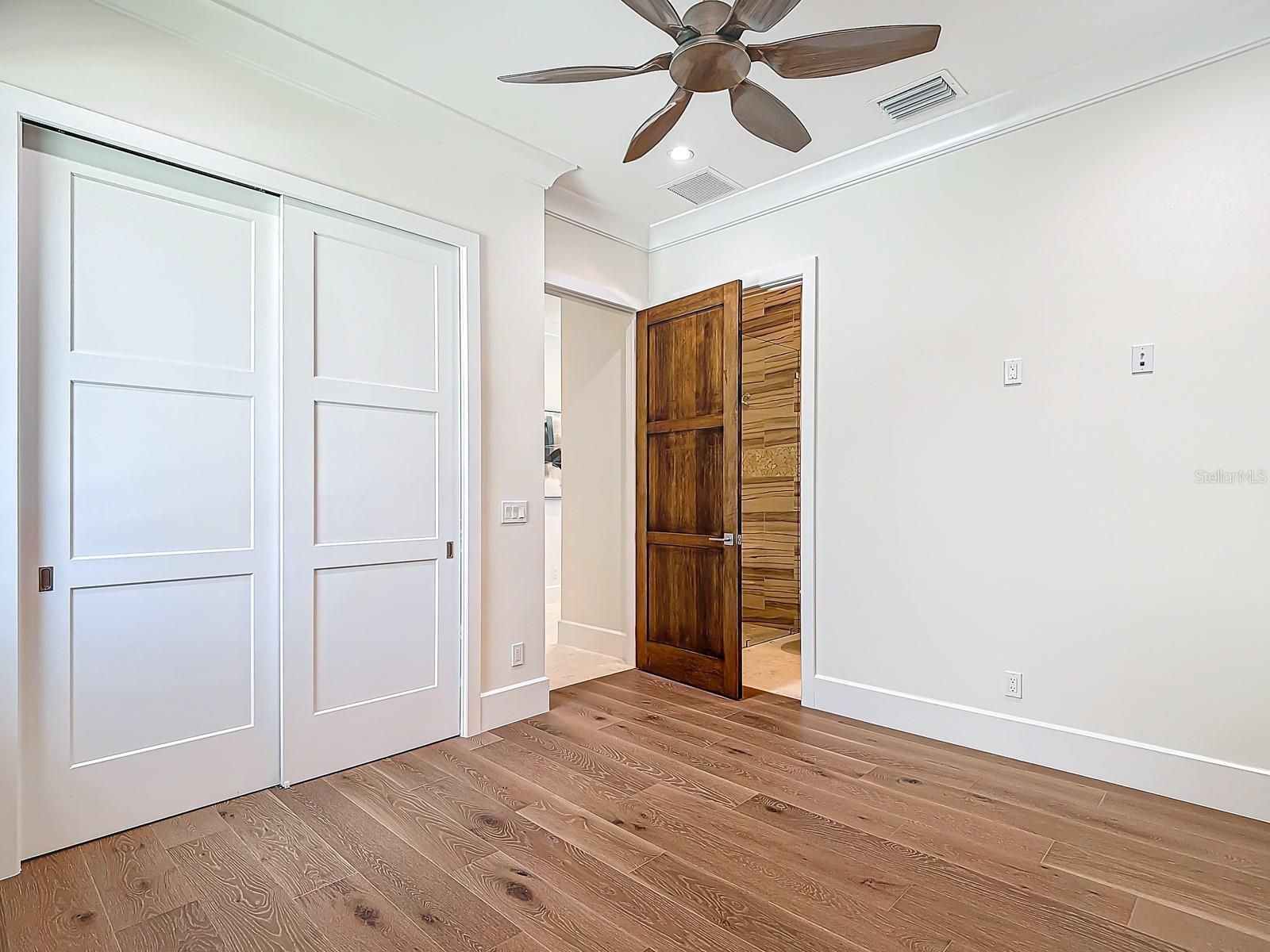 BAY HARBOUR ESTATES - Residential