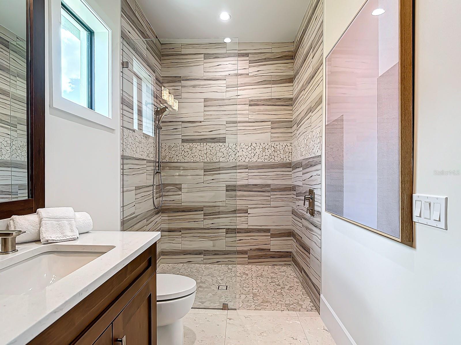 BAY HARBOUR ESTATES - Residential