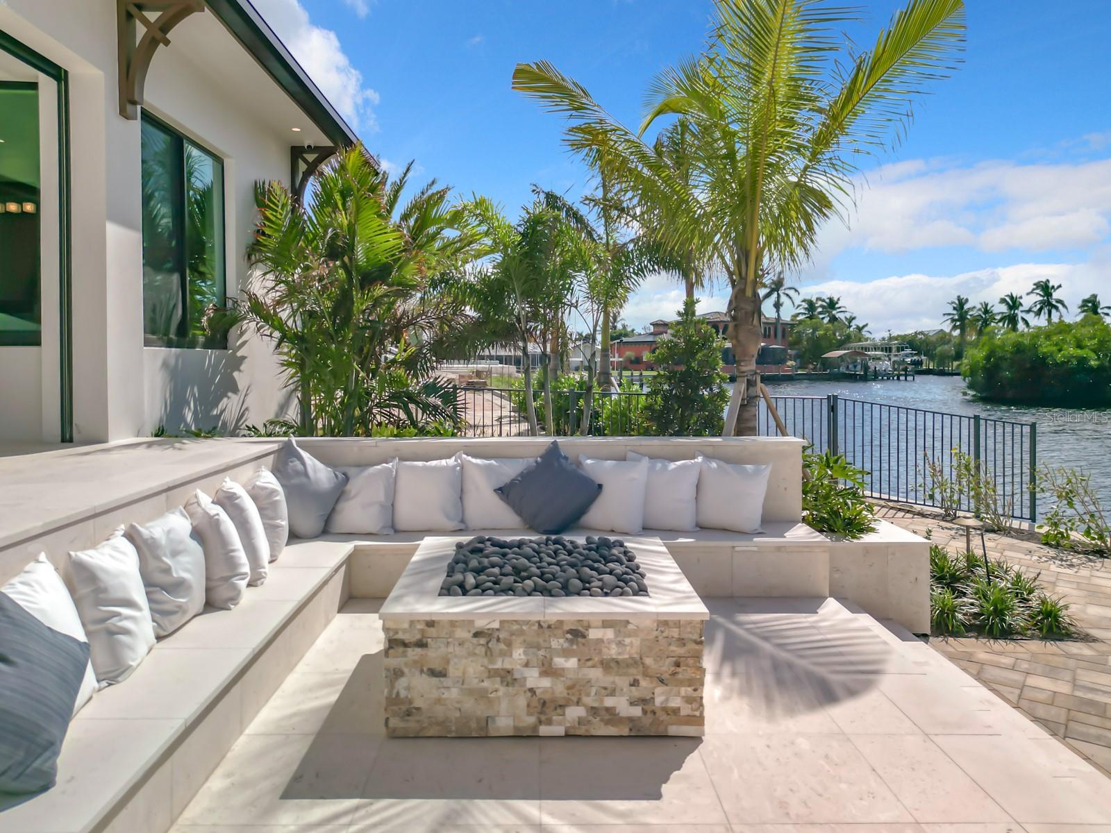 BAY HARBOUR ESTATES - Residential