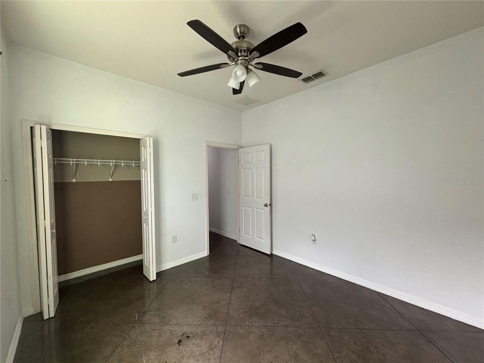 WHISPERING TRAILS PH 02 - Residential Lease