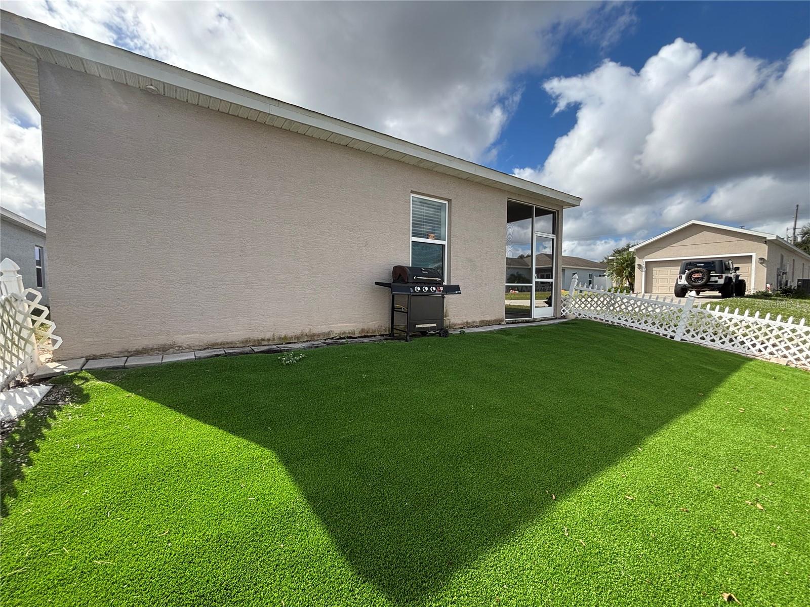 WHISPERING TRAILS PH 02 - Residential Lease