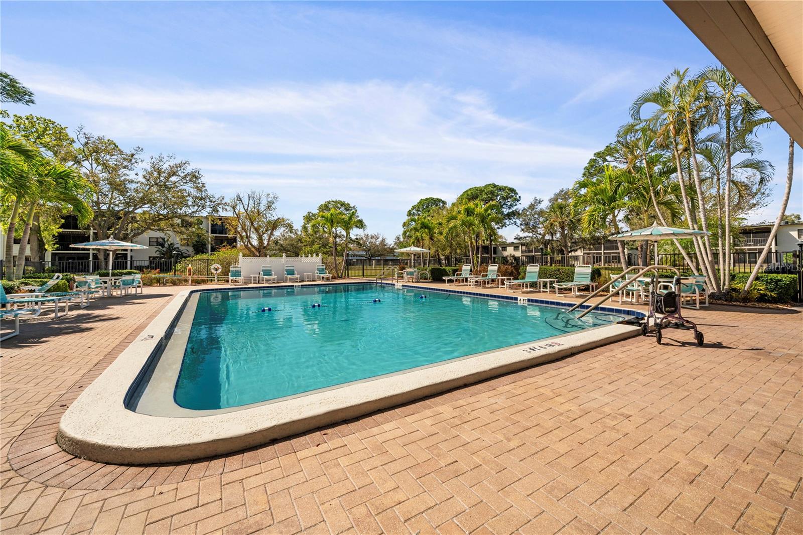 WINSTON PARK NORTHEAST - Residential