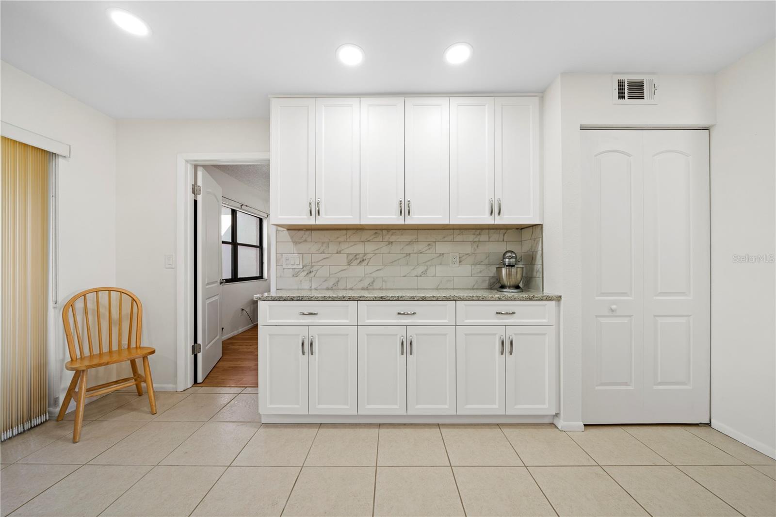 WINSTON PARK NORTHEAST - Residential