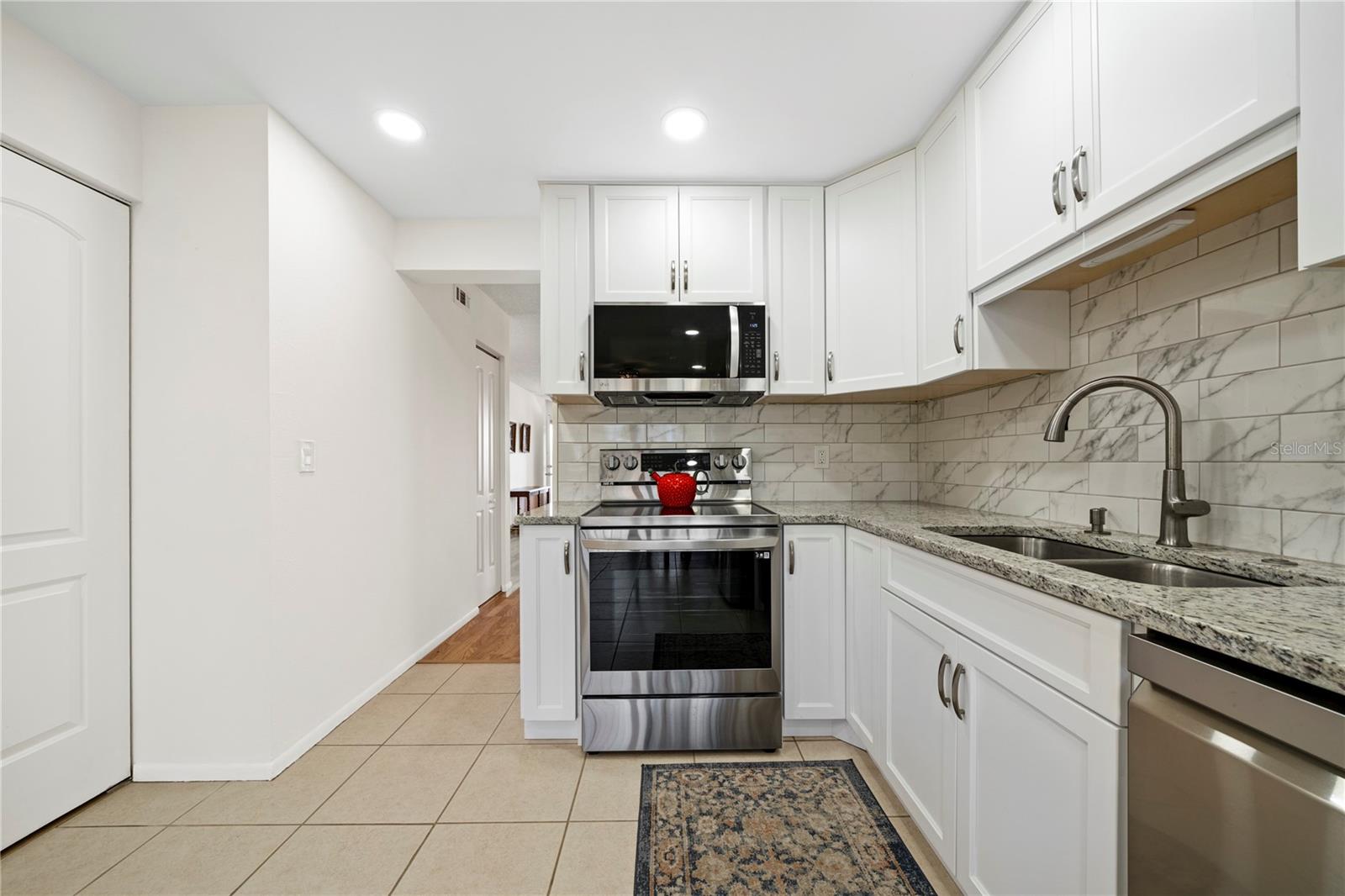 WINSTON PARK NORTHEAST - Residential