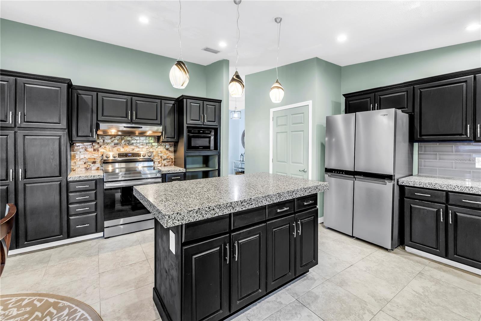 7461 PESCADOR PLACE