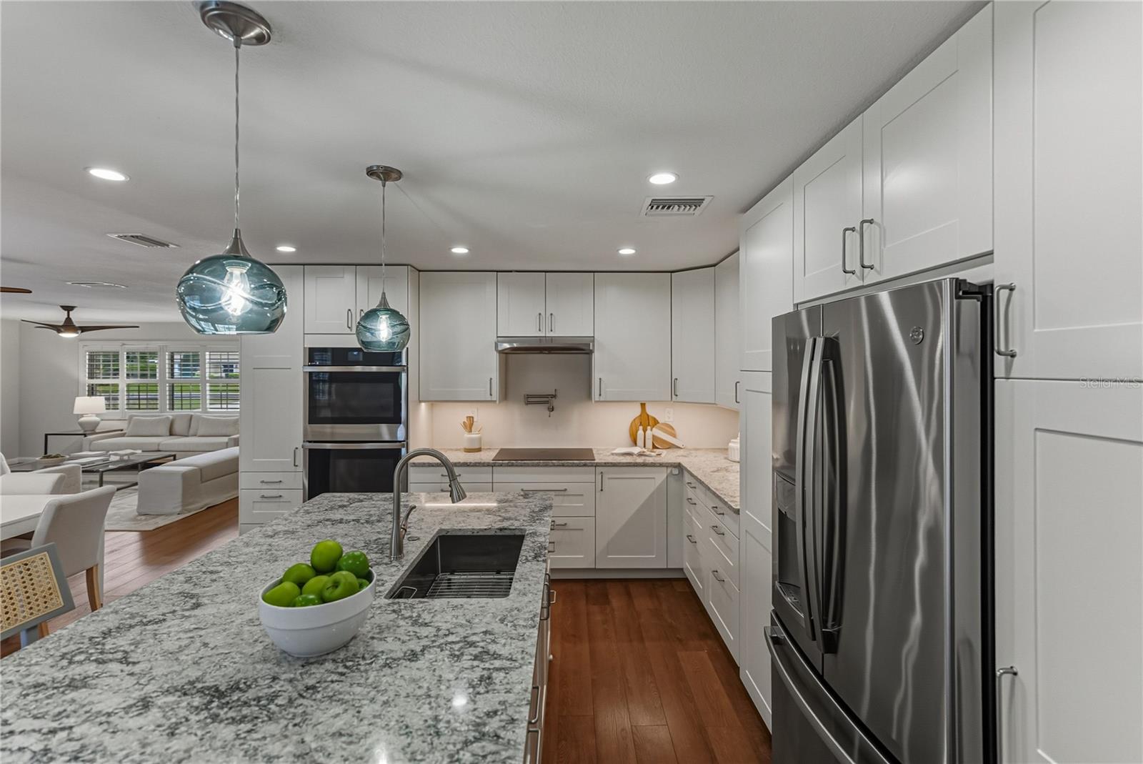 LONE PALM GOLF COURSE - Residential