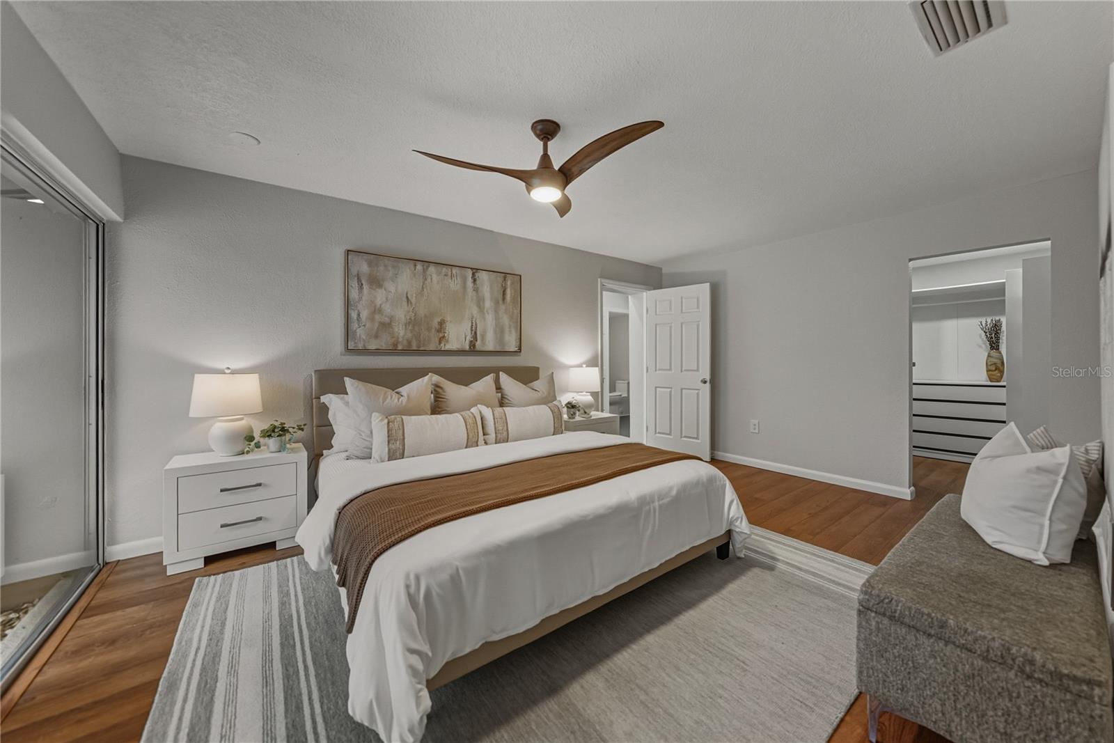 LONE PALM GOLF COURSE - Residential