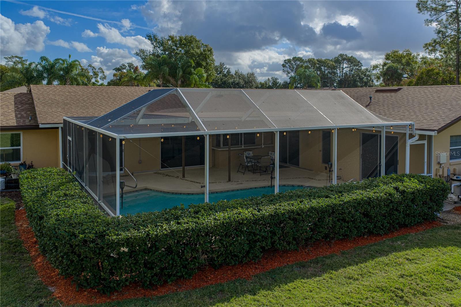 LONE PALM GOLF COURSE - Residential