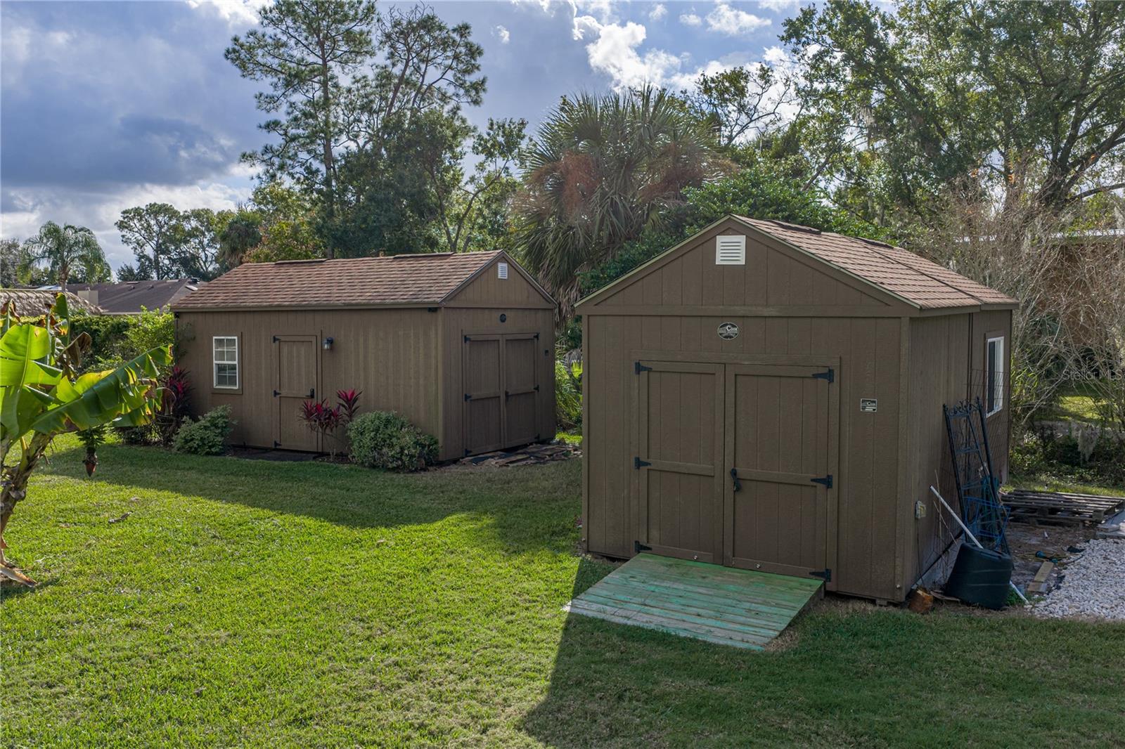 LONE PALM GOLF COURSE - Residential