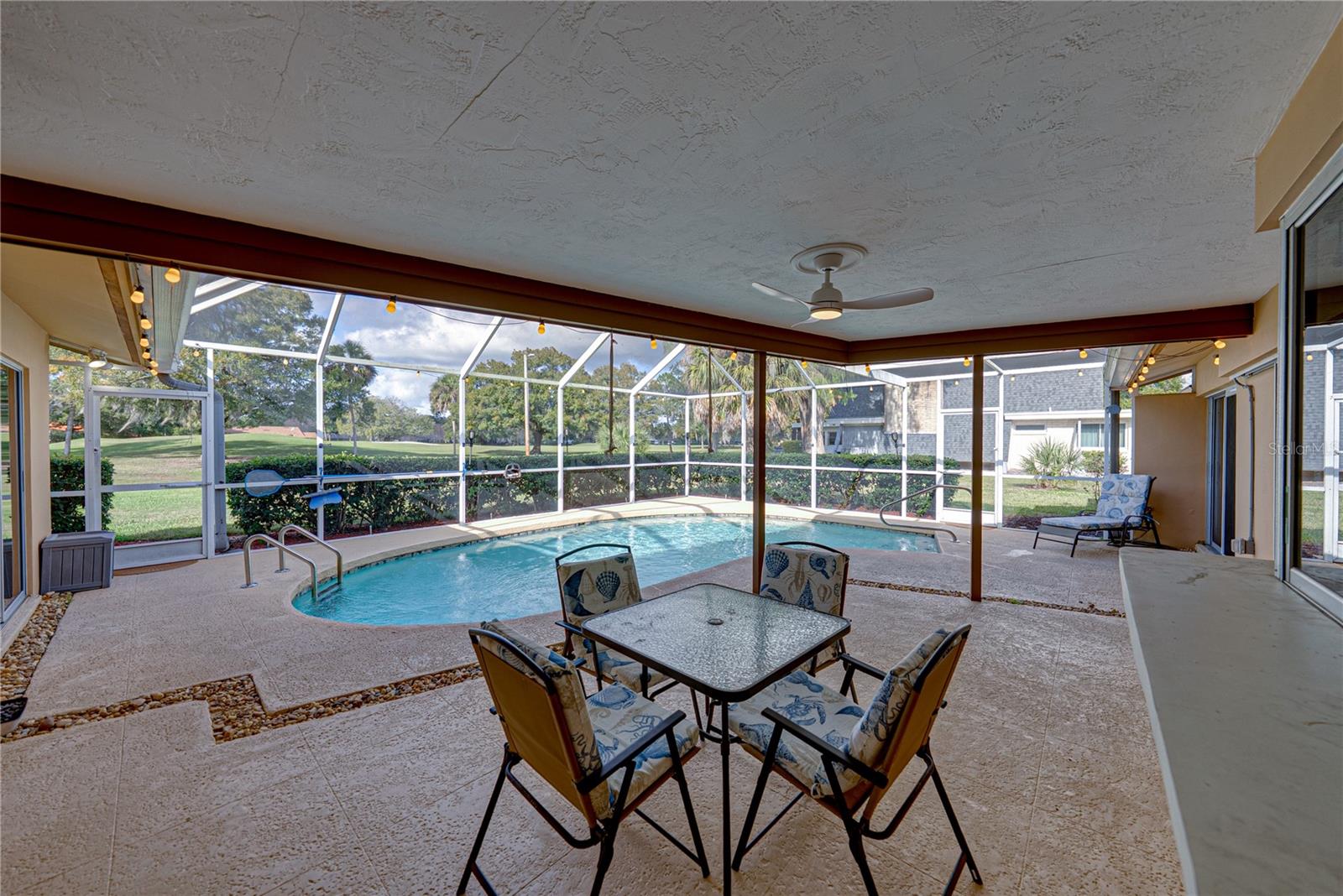 LONE PALM GOLF COURSE - Residential