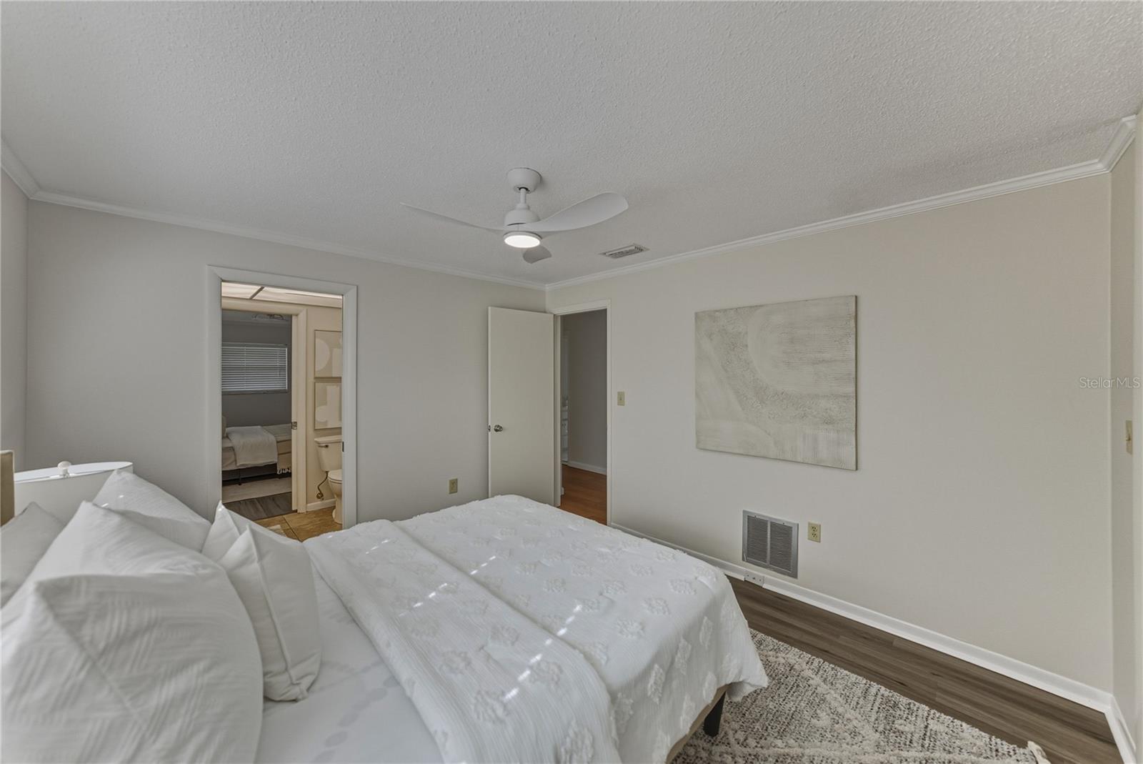 LONE PALM GOLF COURSE - Residential