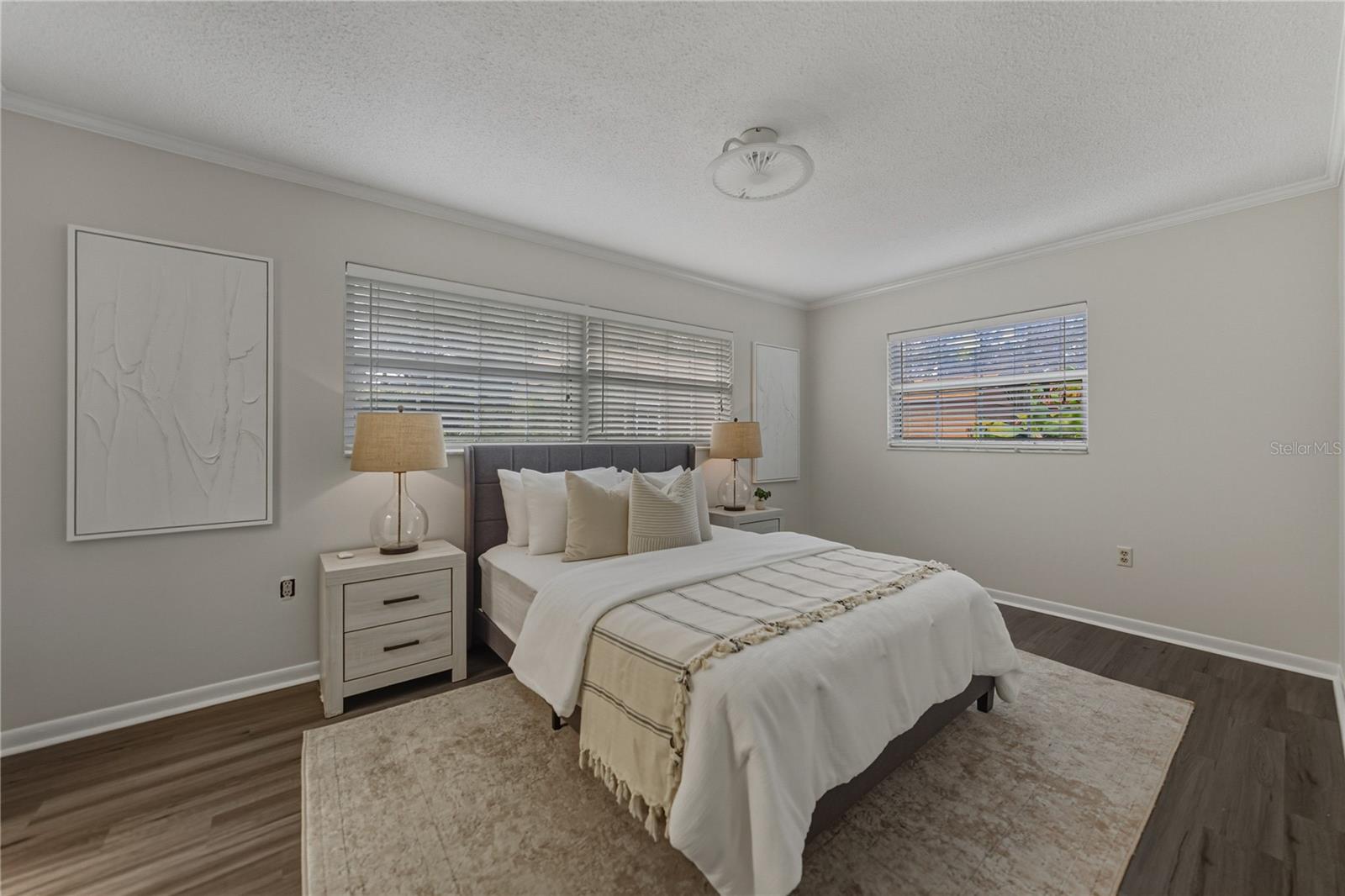 LONE PALM GOLF COURSE - Residential