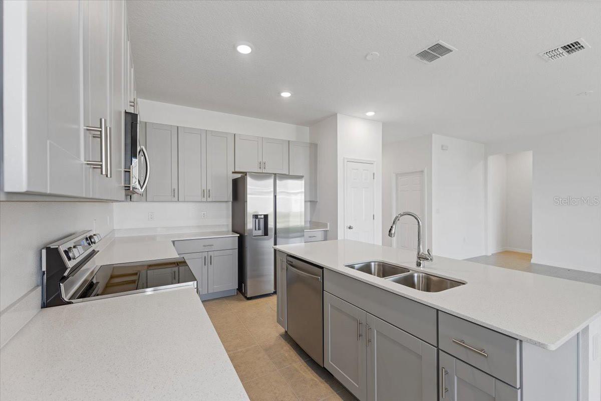 519 SILVER PALM DRIVE