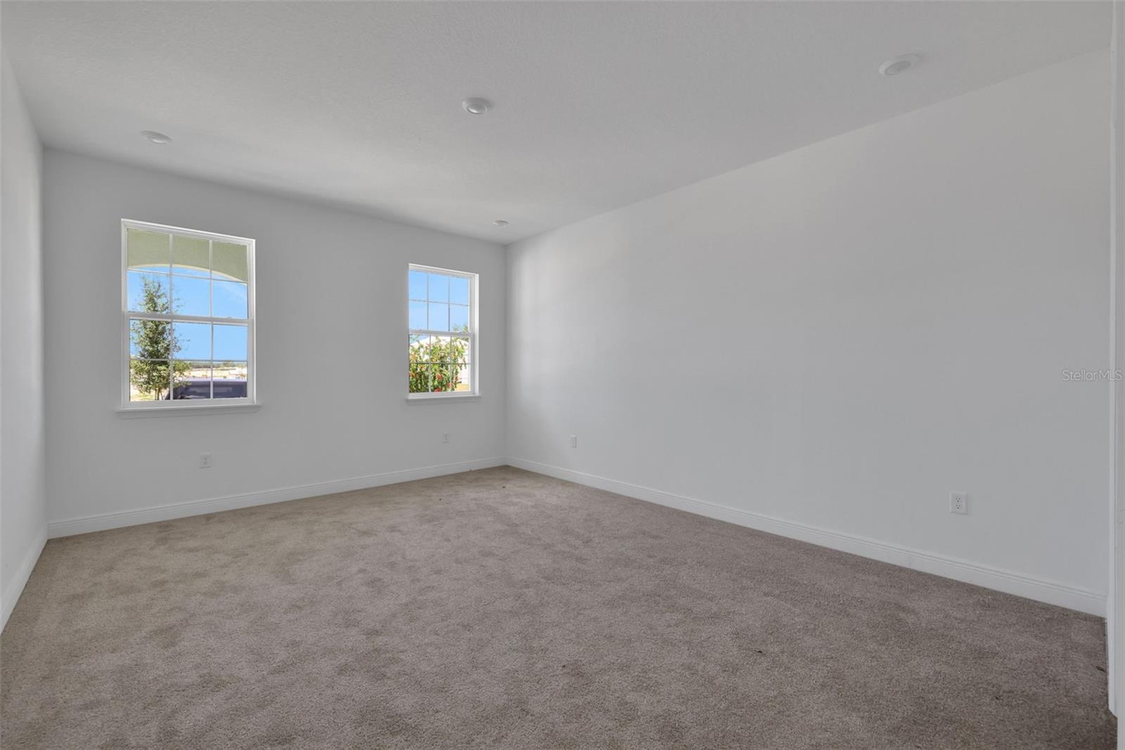 SERENADE AT OVATION - Residential