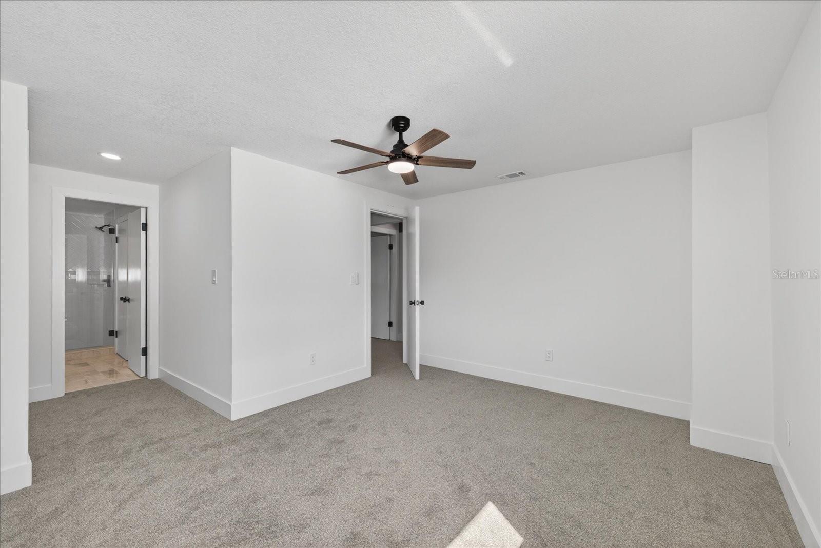 RIVERHAVEN VILAGE - Residential