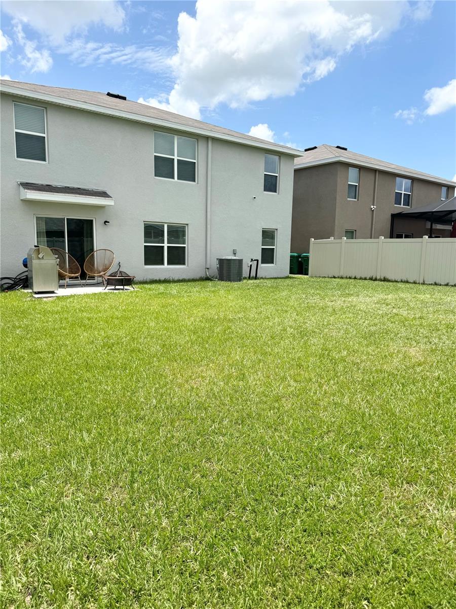 TRIUMPH SOUTH PH 1 - Residential