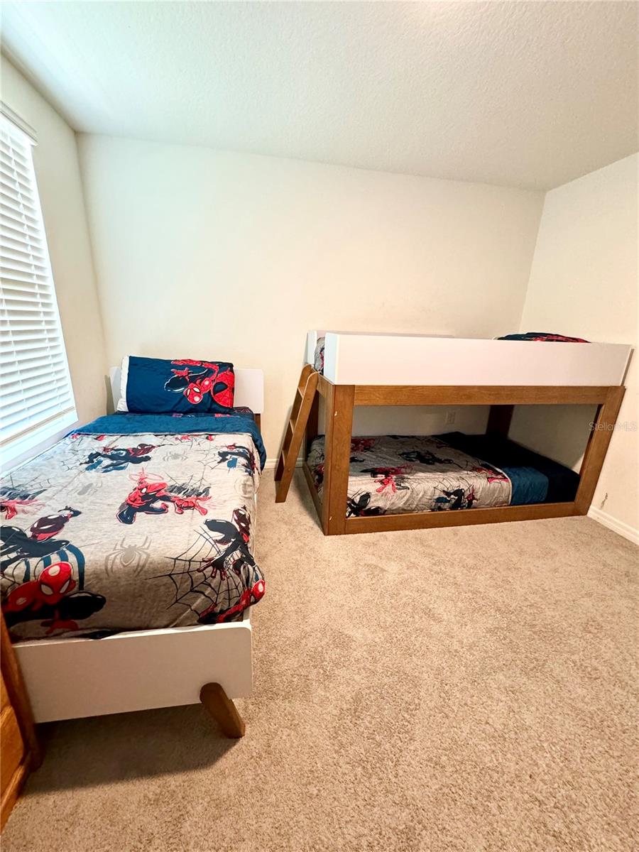 TRIUMPH SOUTH PH 1 - Residential