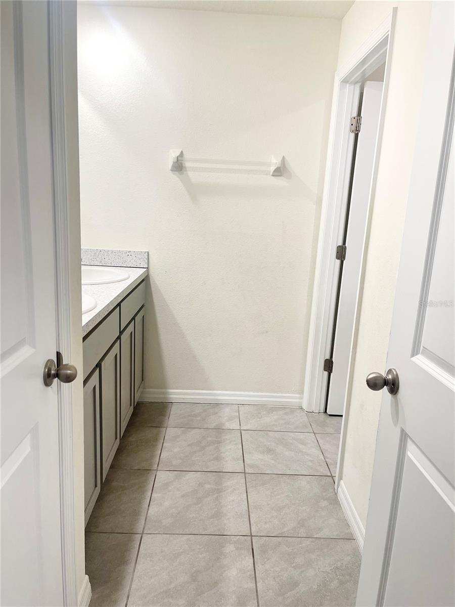 TRIUMPH SOUTH PH 1 - Residential