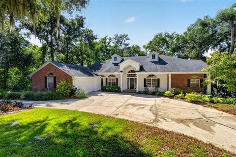 Tiny photo for 2103 E Crooked Lake Drive, Eustis, FL 32726 (MLS # G5119449)