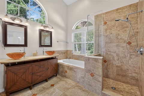 Tiny photo for 2103 E Crooked Lake Drive, Eustis, FL 32726 (MLS # G5119449)