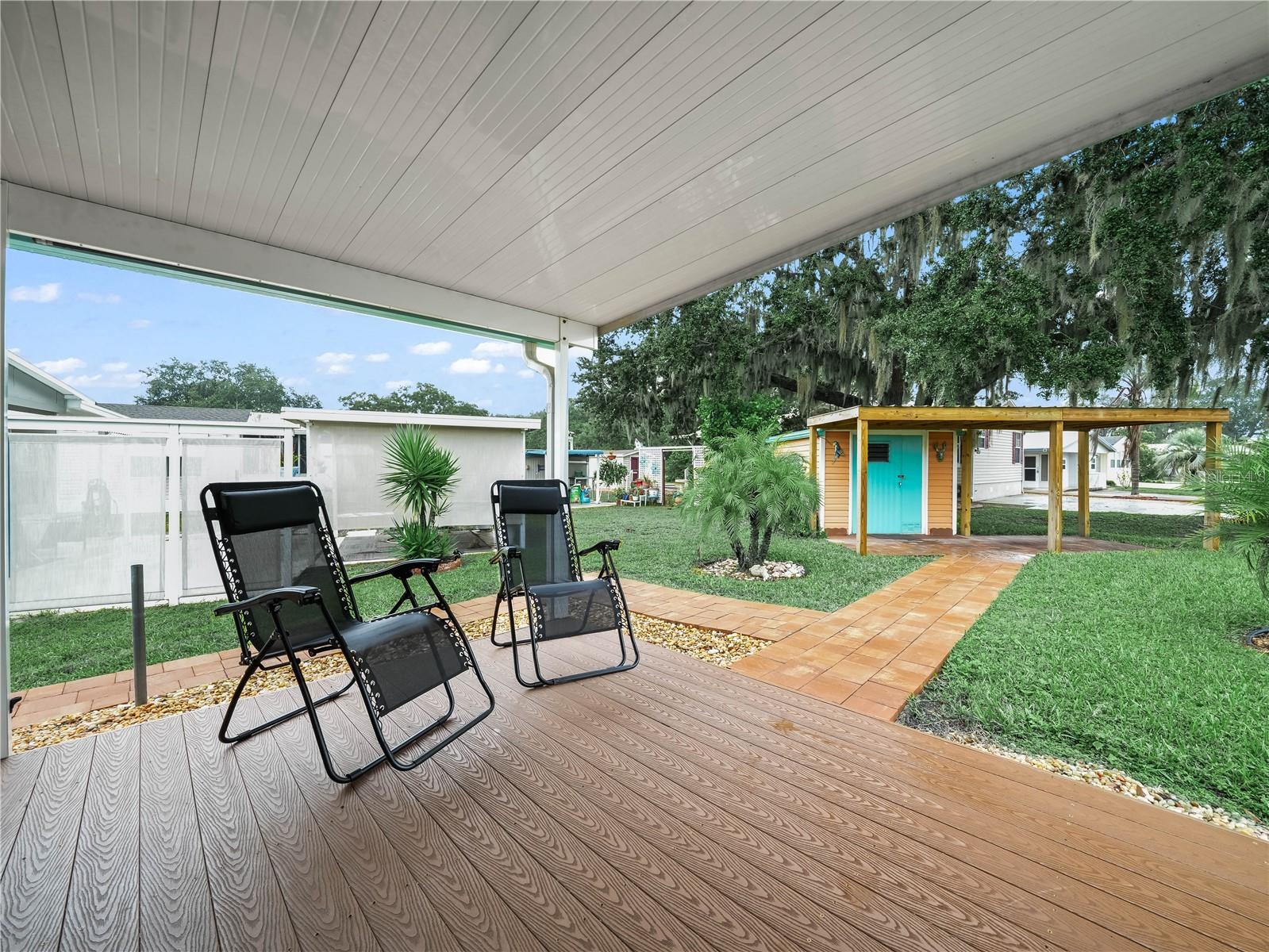 SADDLEBAG LAKE - Residential