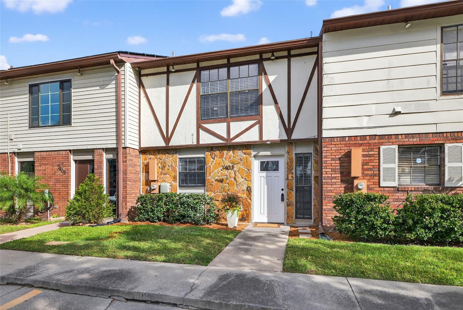 SUNRISE VILLAS OF TAMPA - Residential