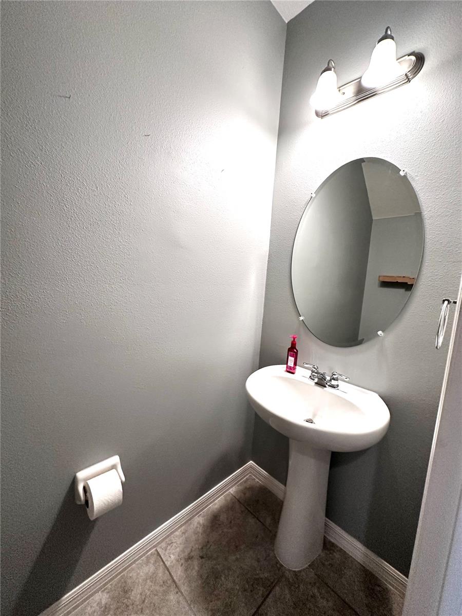 MITCHELL CREEK - Residential Lease