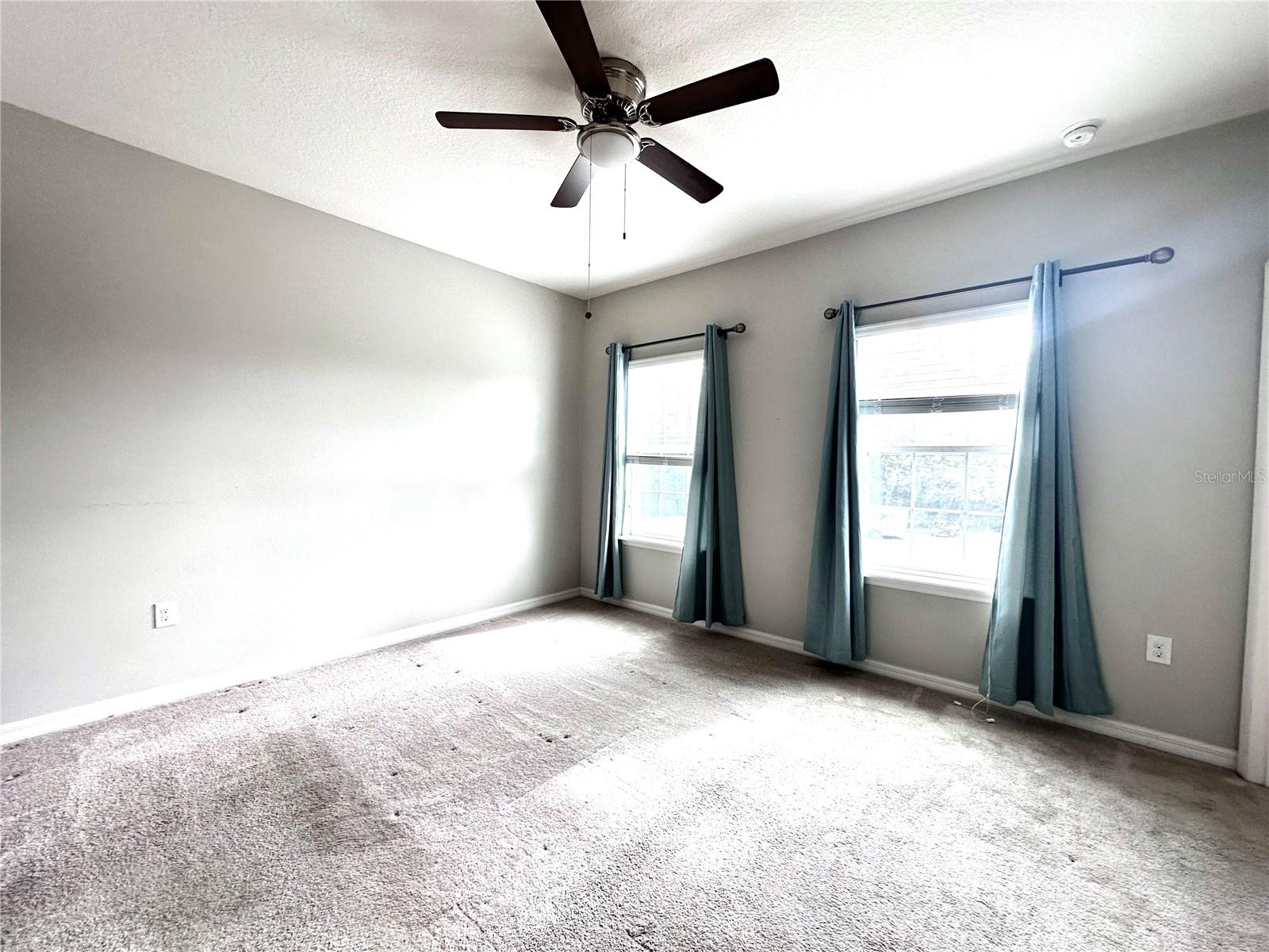 MITCHELL CREEK - Residential Lease