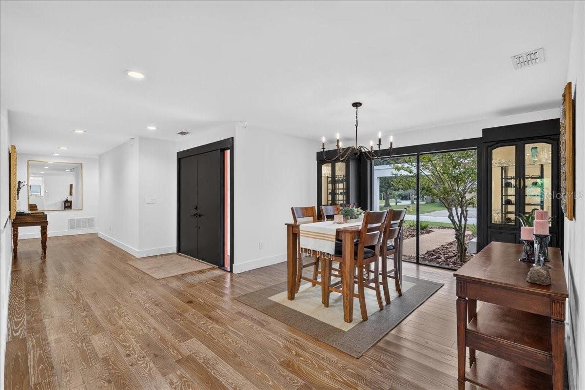 2862 SHADY OAK COURT