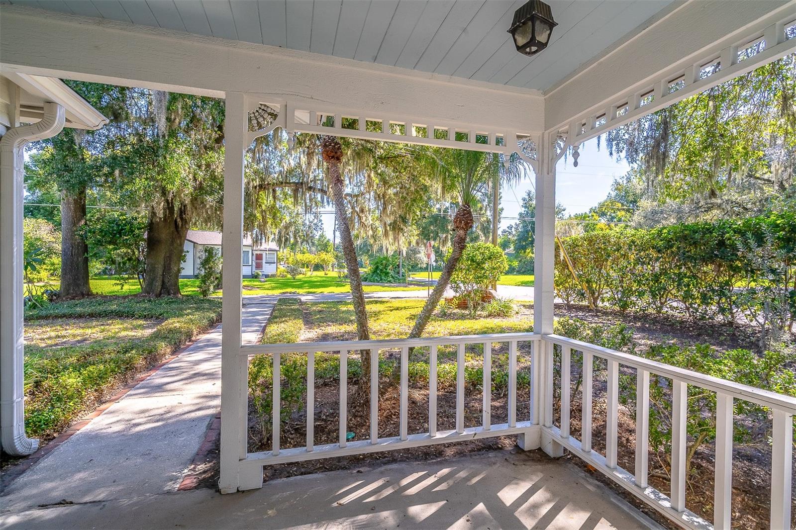 472 MAYFAIR CIRCLE