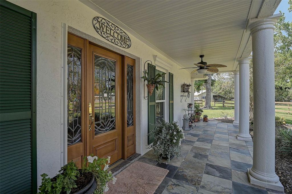 Photo of 16918 Waterline Road, Bradenton, FL 34212 (MLS # A4654355)