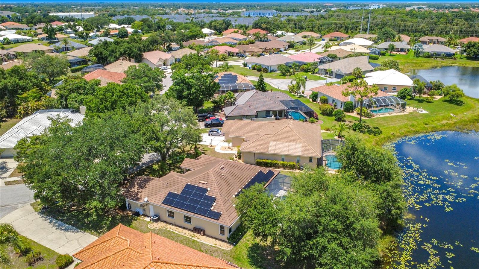 CHESTNUT CREEK MANORS - Residential