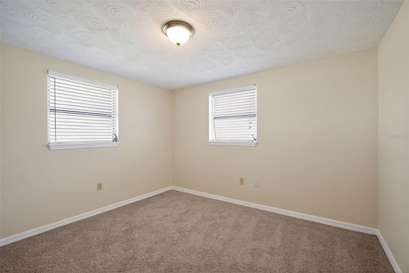 ALOHA GARDENS - Residential