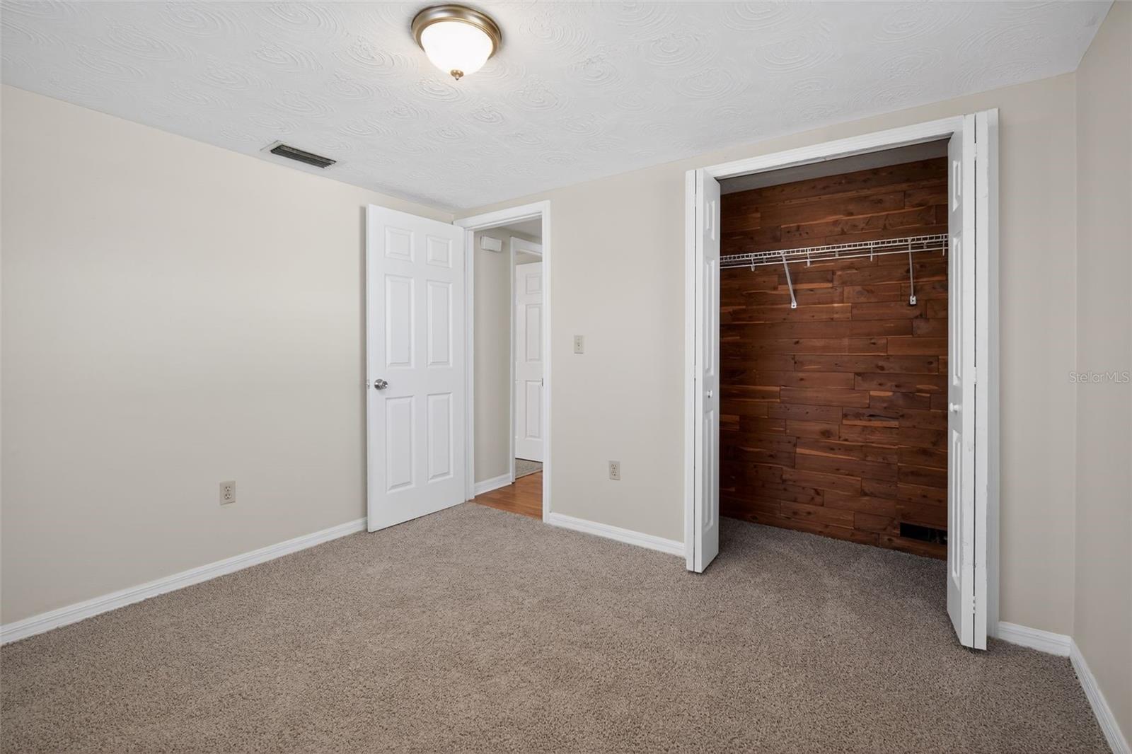 ALOHA GARDENS - Residential