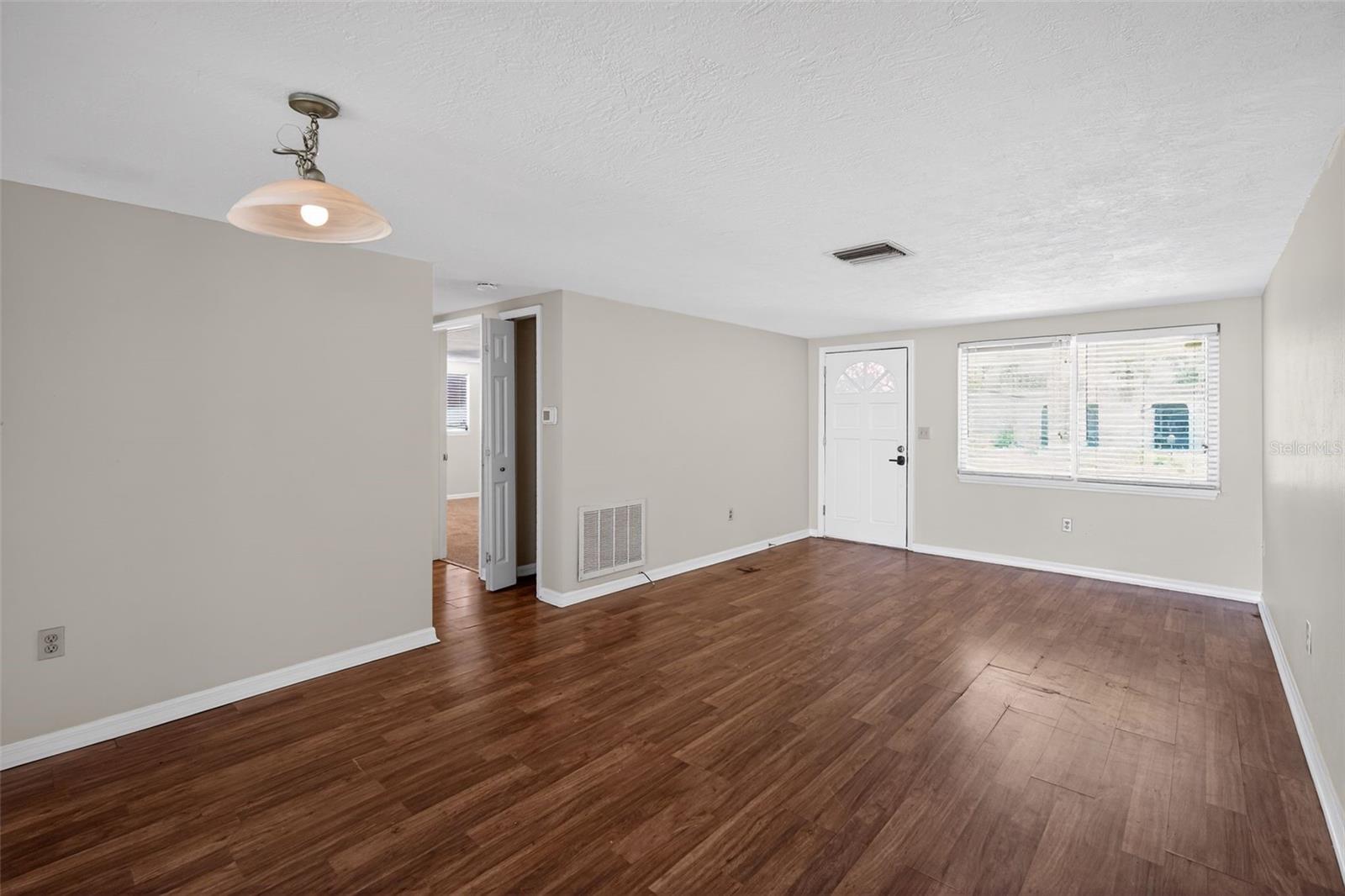 ALOHA GARDENS - Residential