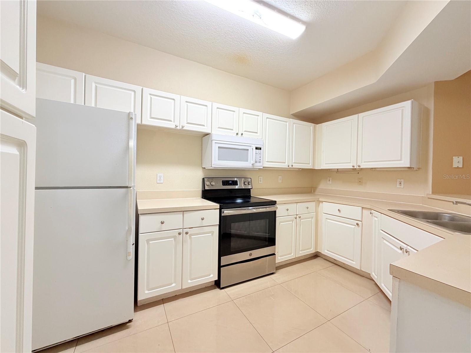 PALMS CLUB CONDO - Residential