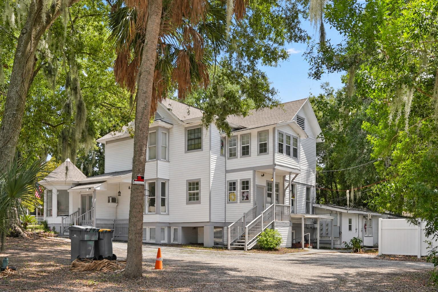 104 S GROVE STREET