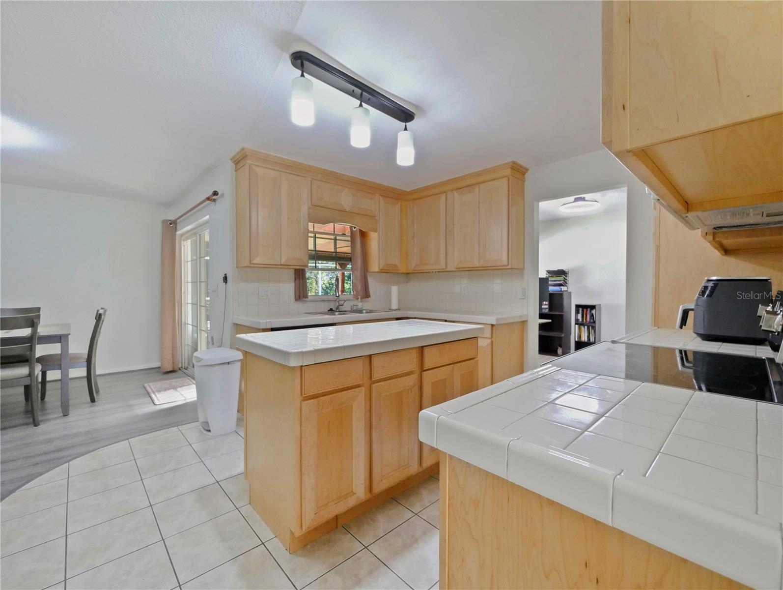 OAK MOUNT SUB - Residential