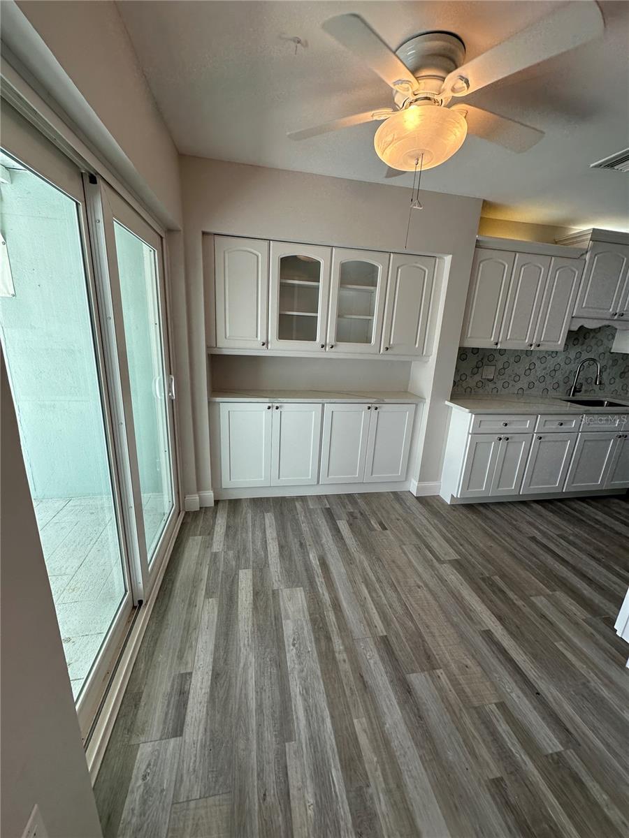 BOCA CIEGA POINT EAST - Residential