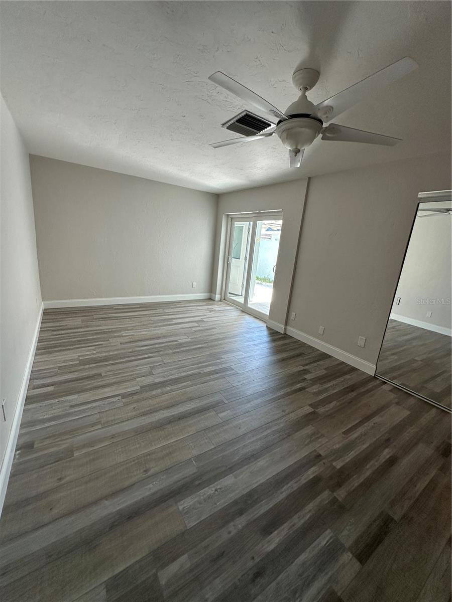 BOCA CIEGA POINT EAST - Residential