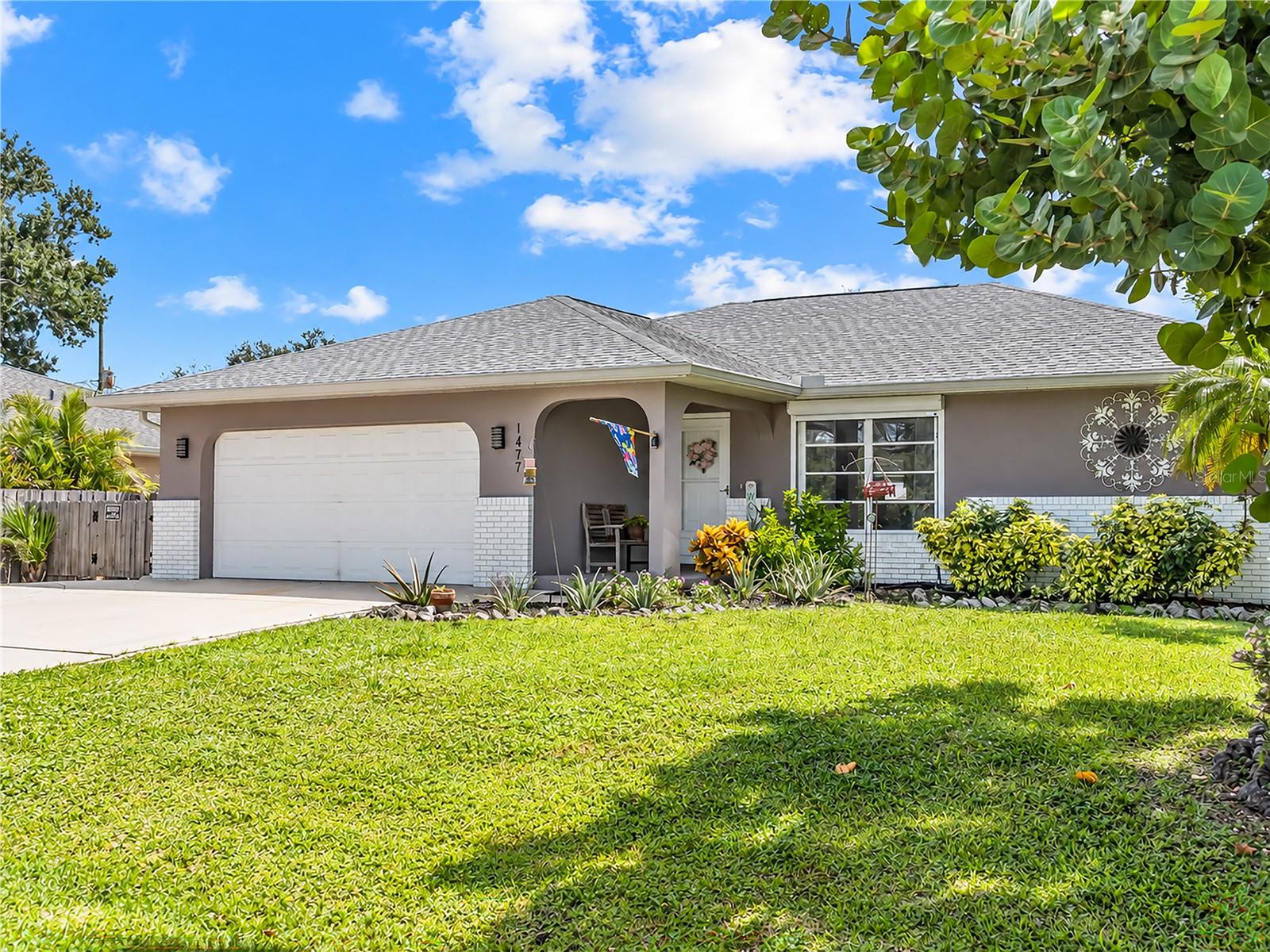 1477 HUDSON ROAD