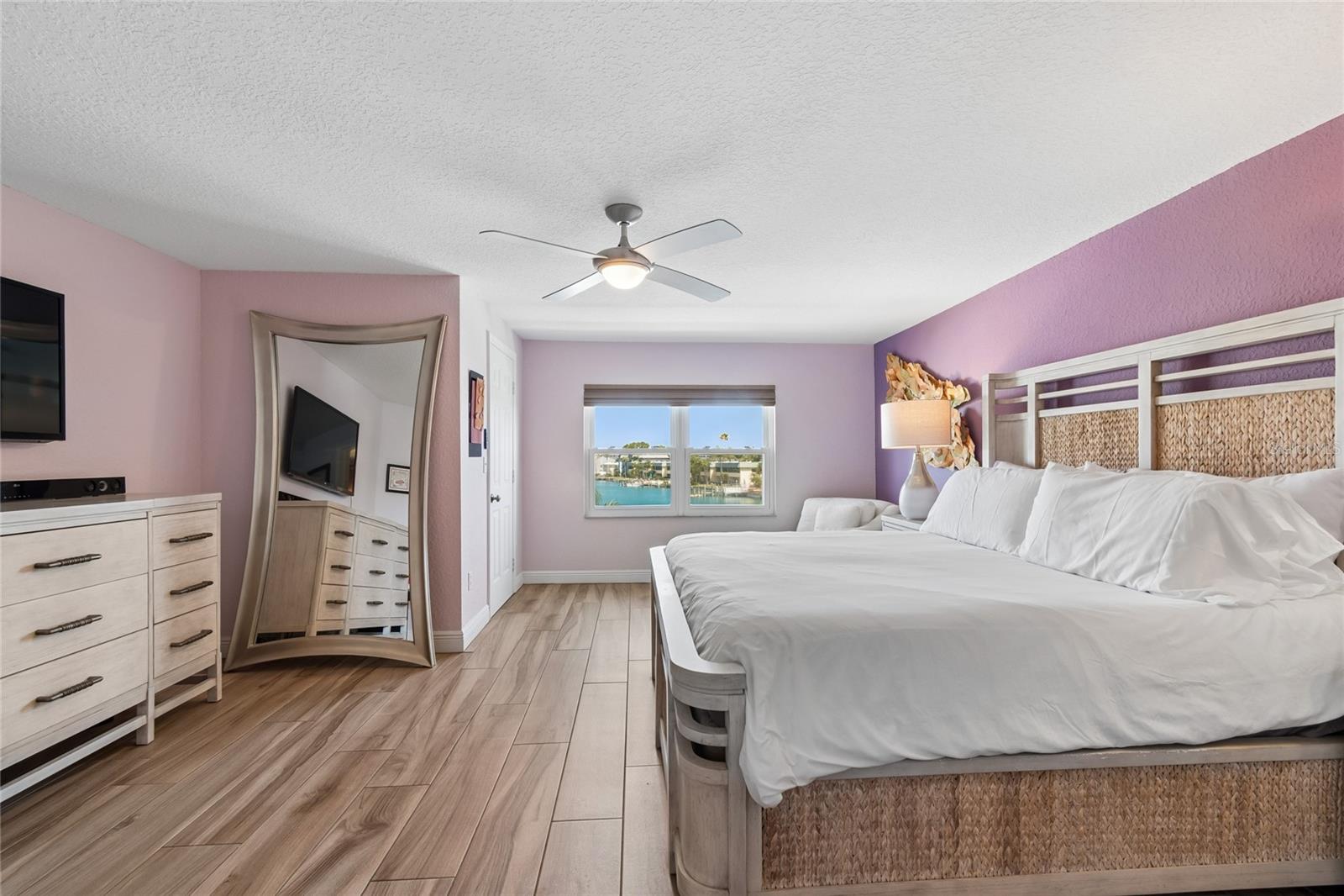 ISLAND TWNHMS TREASURE ISLAND - Residential